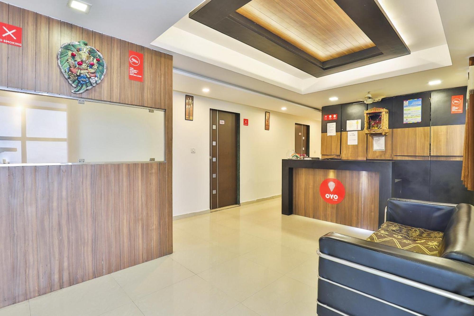 Super Hotel O Apollo Ahmedabad Luaran gambar